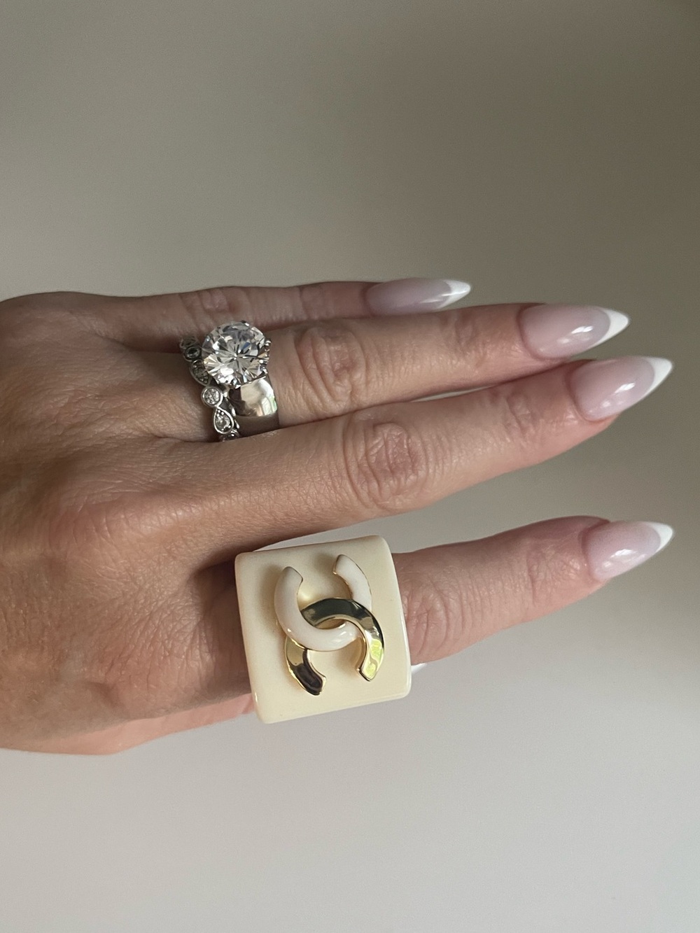 Gorgeous cream and gold Chanel Cocktail Ring Sz 7 ✨Read Description ..